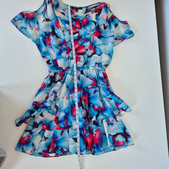 Cynthia Steffe Silk Blue and White Ruffled Asymmetrical Blouse - Picture 3 of 9